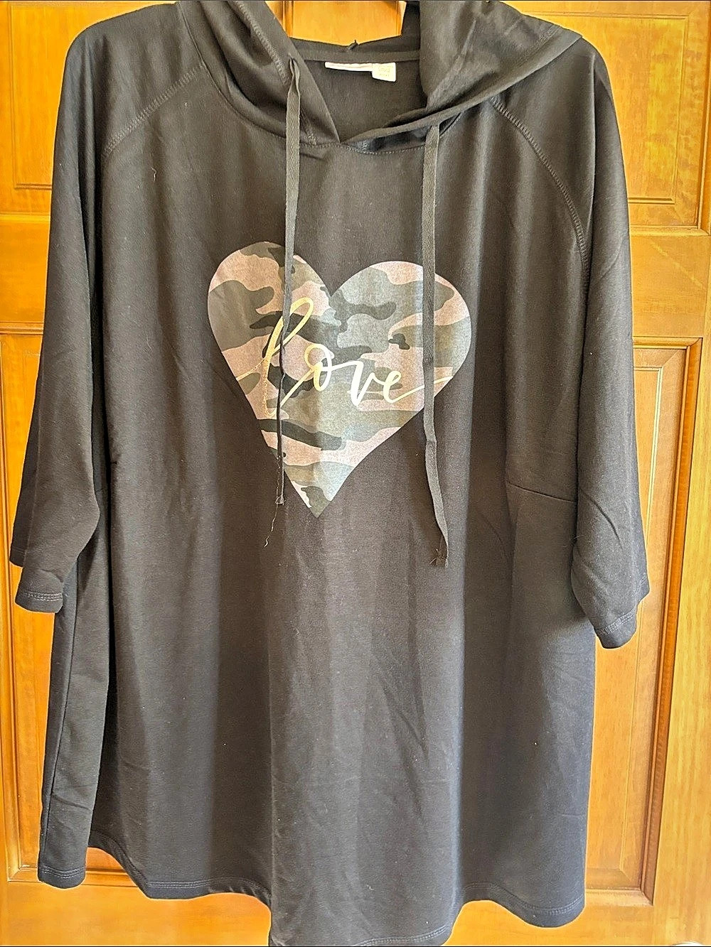 avenue Women's Camo Heart Hoodie Black Size 30/32